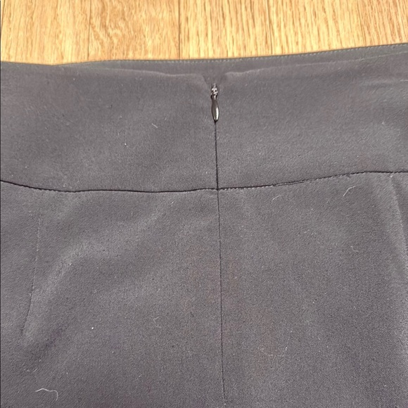 Pencil Skirt - Ruffled Black WHBM - Picture 5 of 6